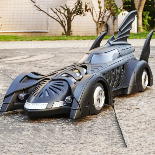 1995 Batmobile Metal Diecast Car 1:18 (28x11 cm)